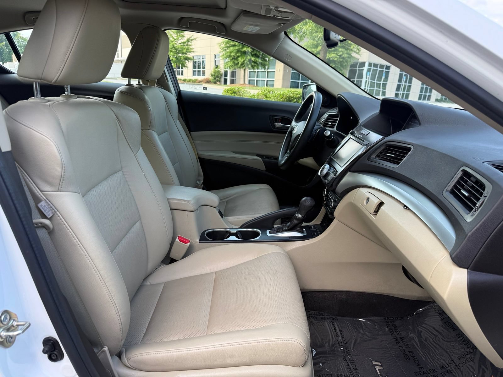 Used 2017 Acura ILX FWD image 36