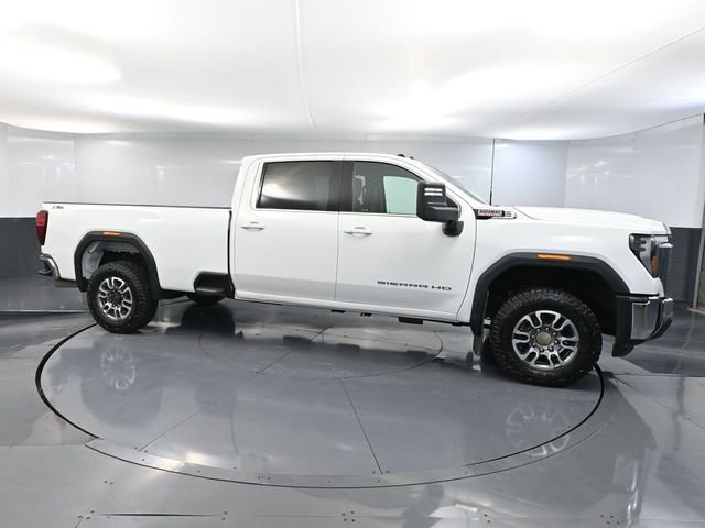 Used 2024 GMC Sierra 3500 SLE w/ SLE Convenience Package image 4