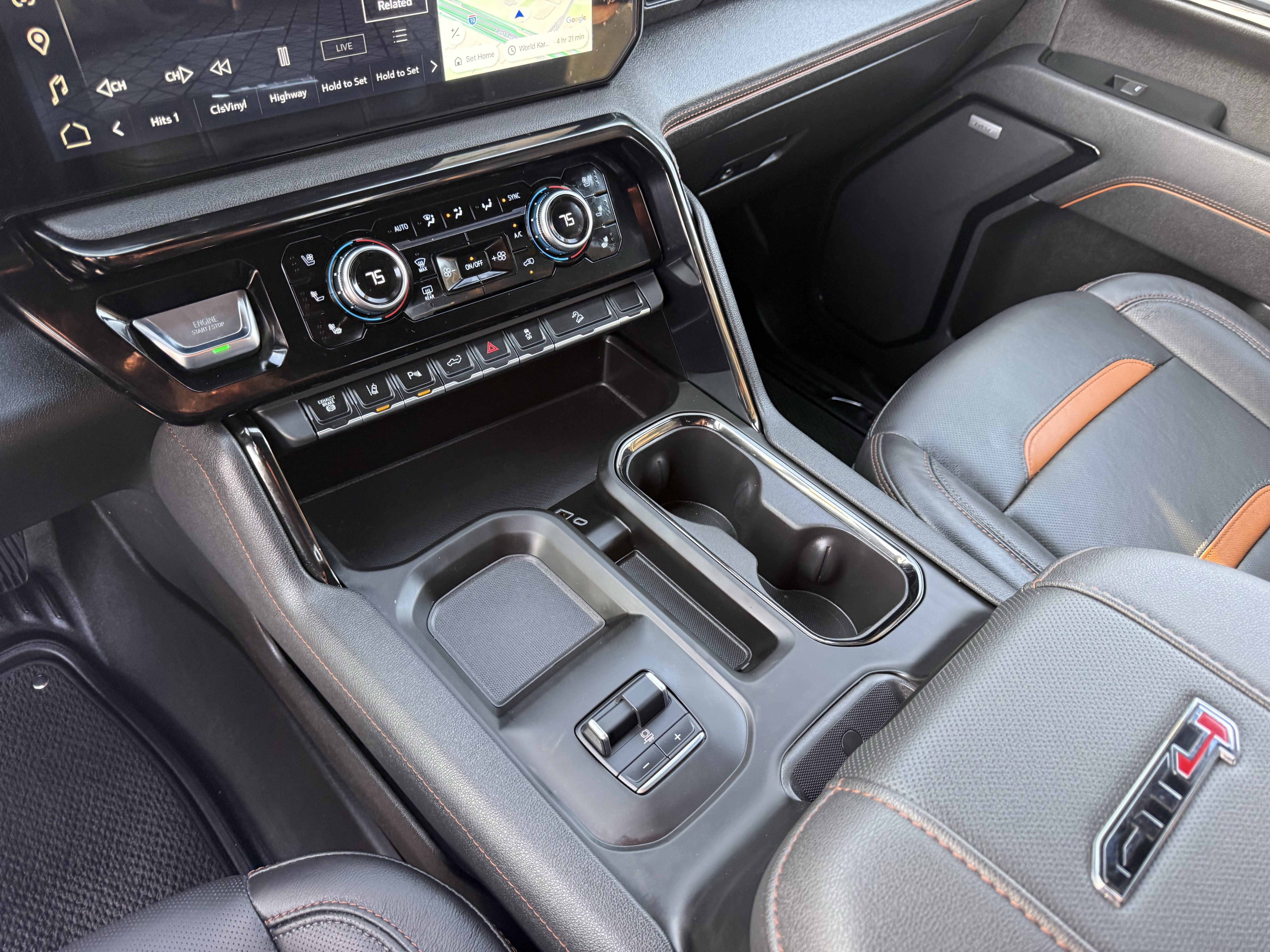 Used 2025 GMC Sierra 2500 AT4 image 18