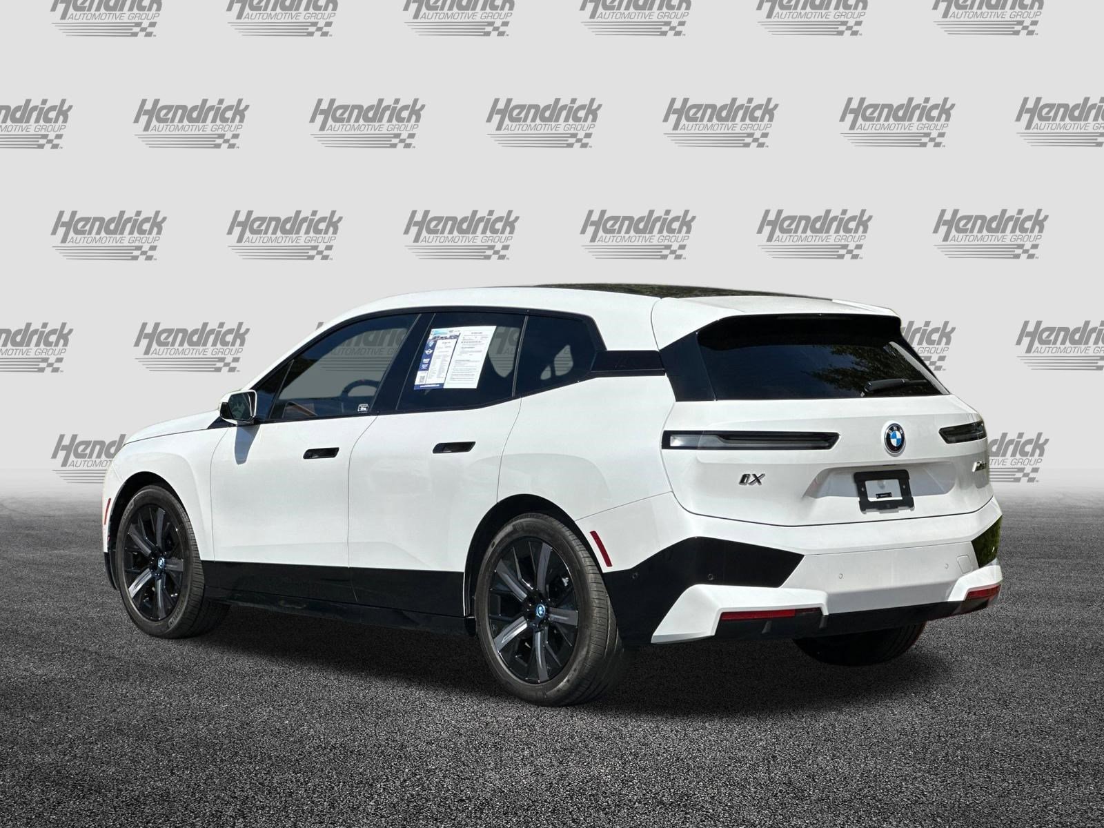 Used 2025 BMW iX M60 image 7