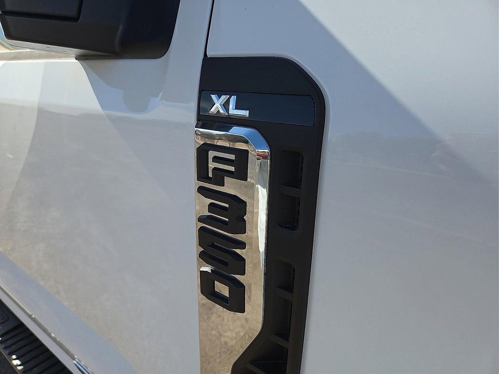 New 2026 Ford F350 XL image 8
