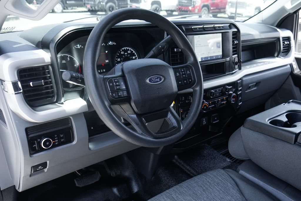 Used 2023 Ford F350 XL w/ XL Driver Assist Package AWD/4WD image 18