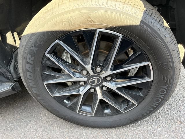 Used 2025 Lexus GX 550 w/ Cold Area Package AWD/4WD image 4