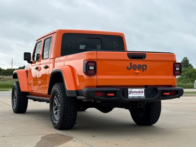 Used 2025 Jeep Gladiator Mojave AWD/4WD image 7