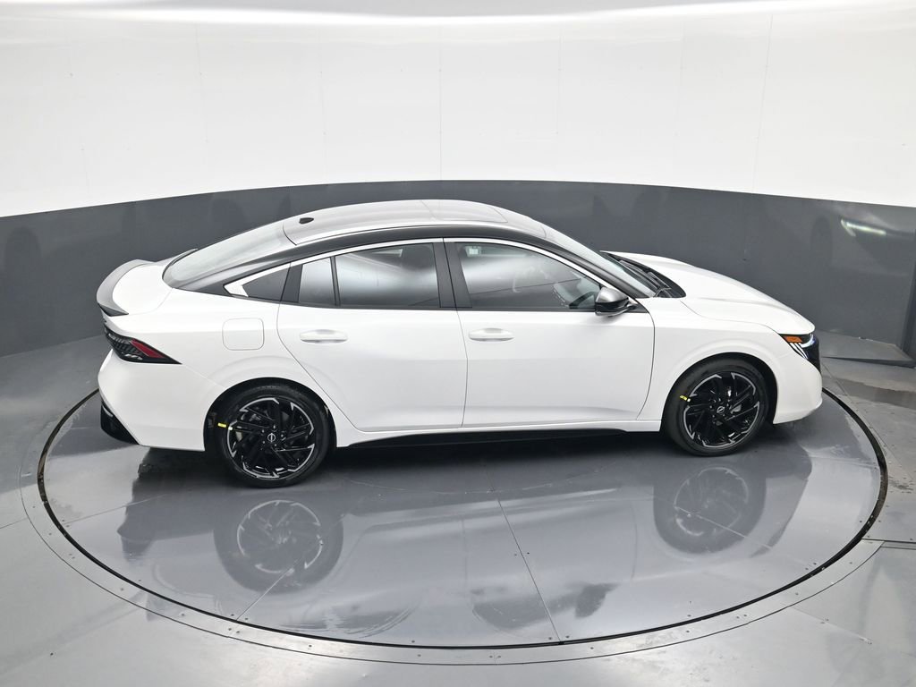 New 2026 Nissan Sentra SR w/ SR Premium Package image 31