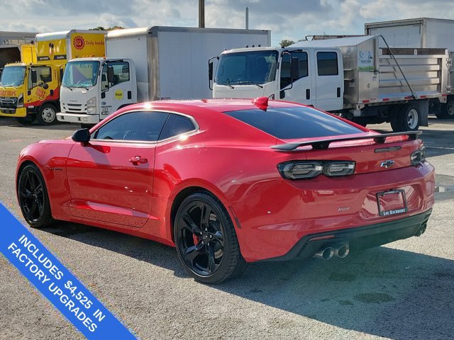 Used 2023 Chevrolet Camaro SS RWD image 5