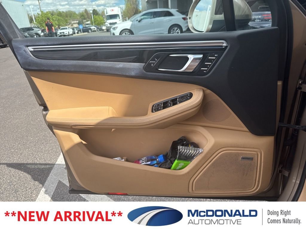 Used 2017 Porsche Macan S AWD/4WD image 9