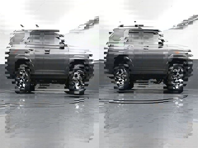 Used 2018 Toyota 4Runner TRD Off-Road image 37