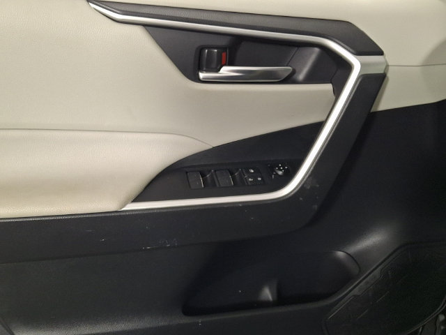 Used 2023 Toyota RAV4 XLE w/ Convenience Package AWD/4WD image 14