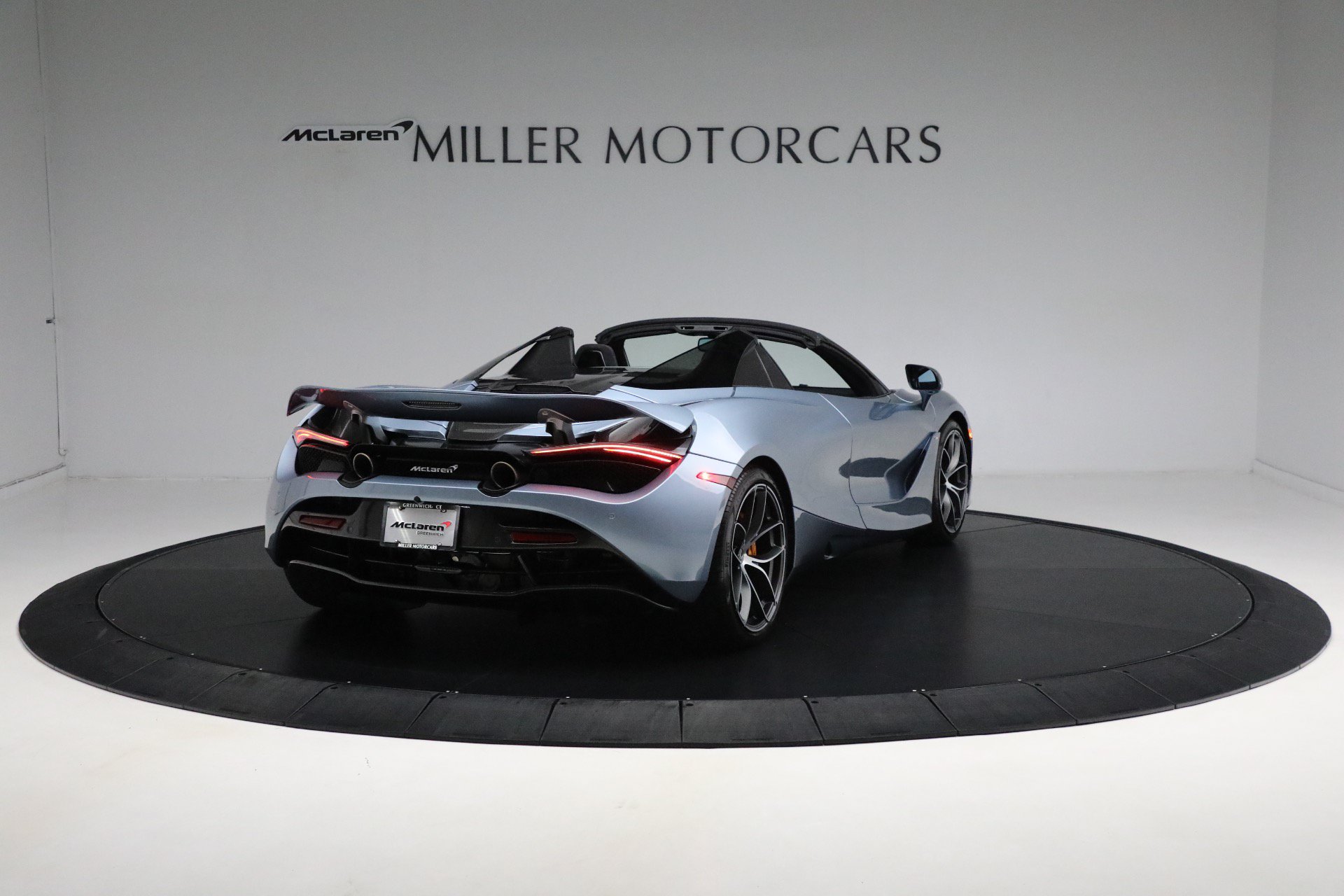Used 2023 McLaren 720S Performance RWD image 7