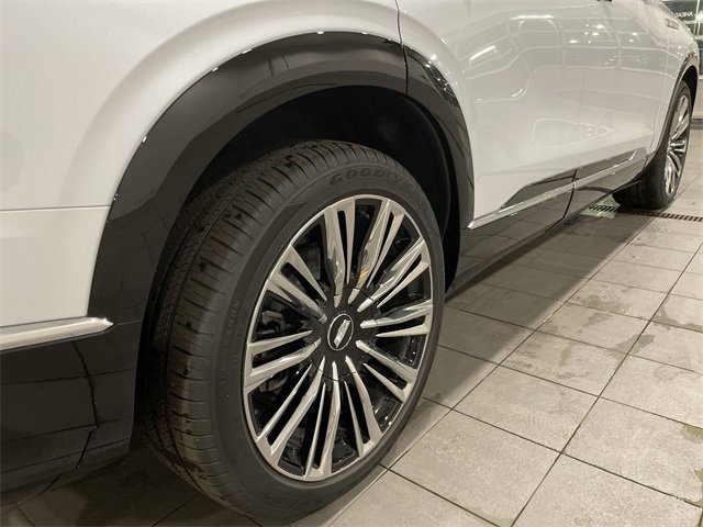 New 2026 Cadillac Vistiq Premium Luxury image 13