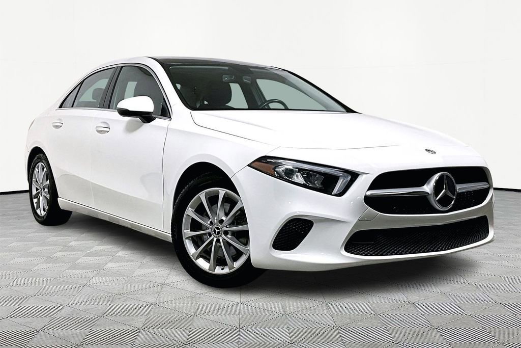 Used 2020 Mercedes-Benz A 220 image 1