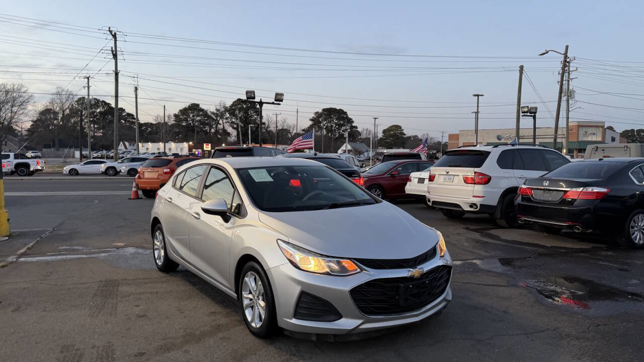 Used 2019 Chevrolet Cruze LS w/ LS Convenience Package