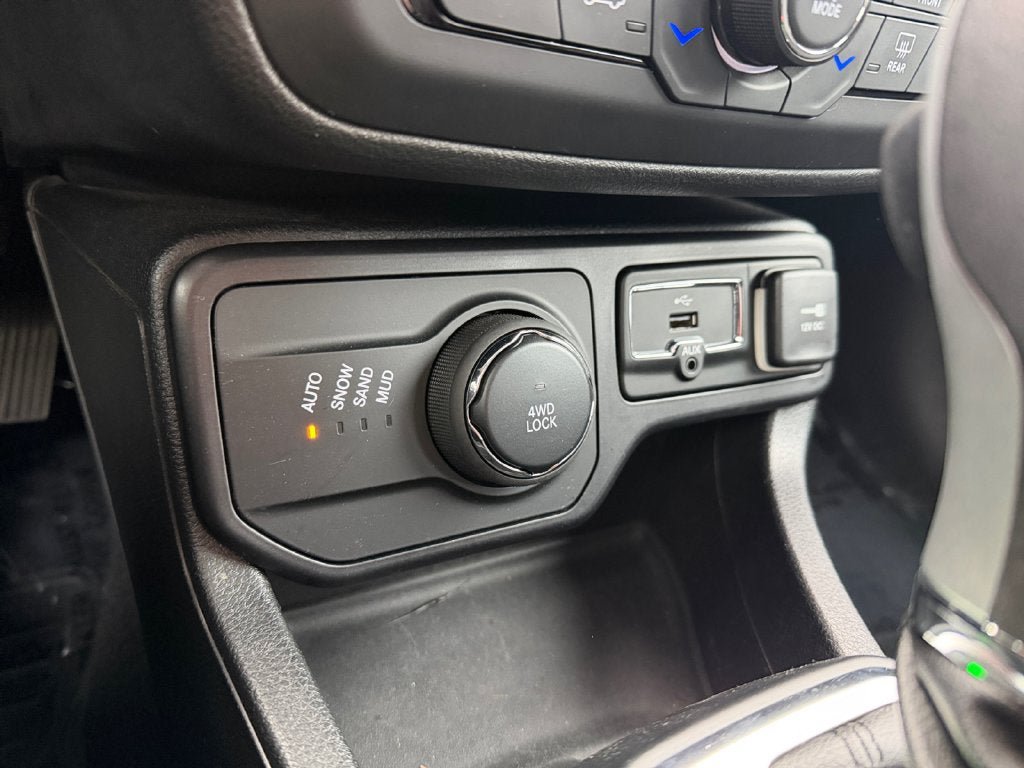 Used 2018 Jeep Renegade Sport w/ Power & Air Group AWD/4WD image 34