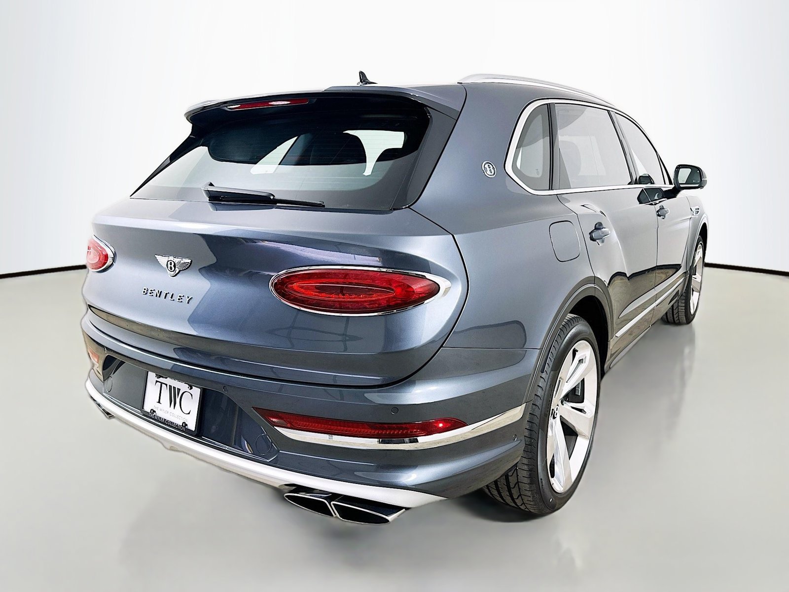 New 2026 Bentley Bentayga Extended Wheelbase AWD/4WD image 9