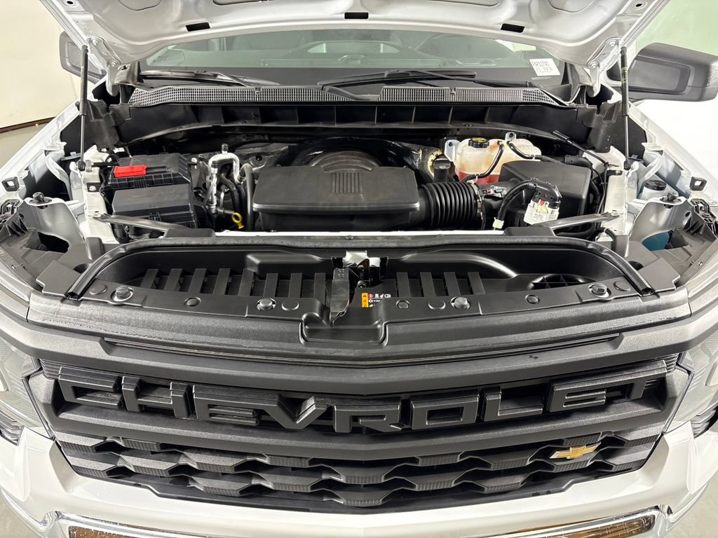 Certified 2025 Chevrolet Silverado 1500 W/T RWD image 37