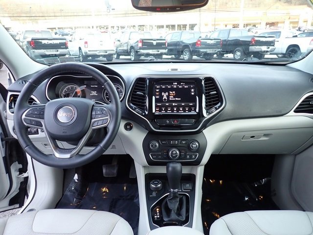 Certified 2019 Jeep Cherokee Limited w/ Trailer Tow Group image 17