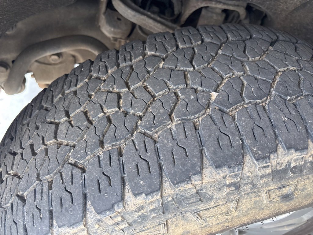 Used 2020 Chevrolet Silverado 2500 LT w/ Z71 Off-Road Package image 9