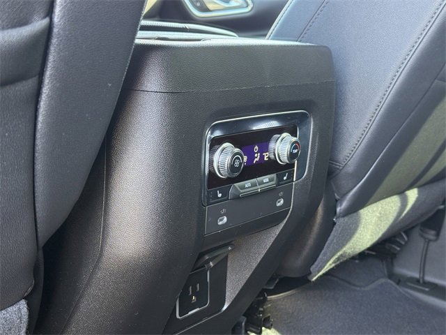 Used 2023 GMC Yukon AT4 image 31