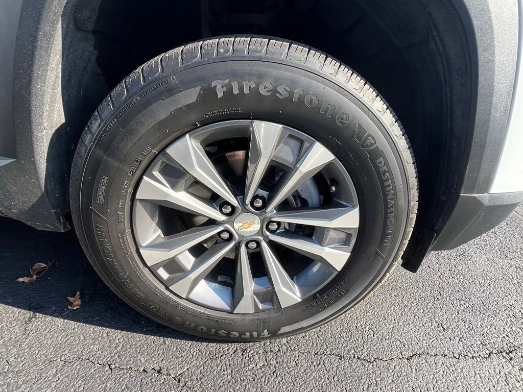 Used 2025 Chevrolet Equinox LT image 9