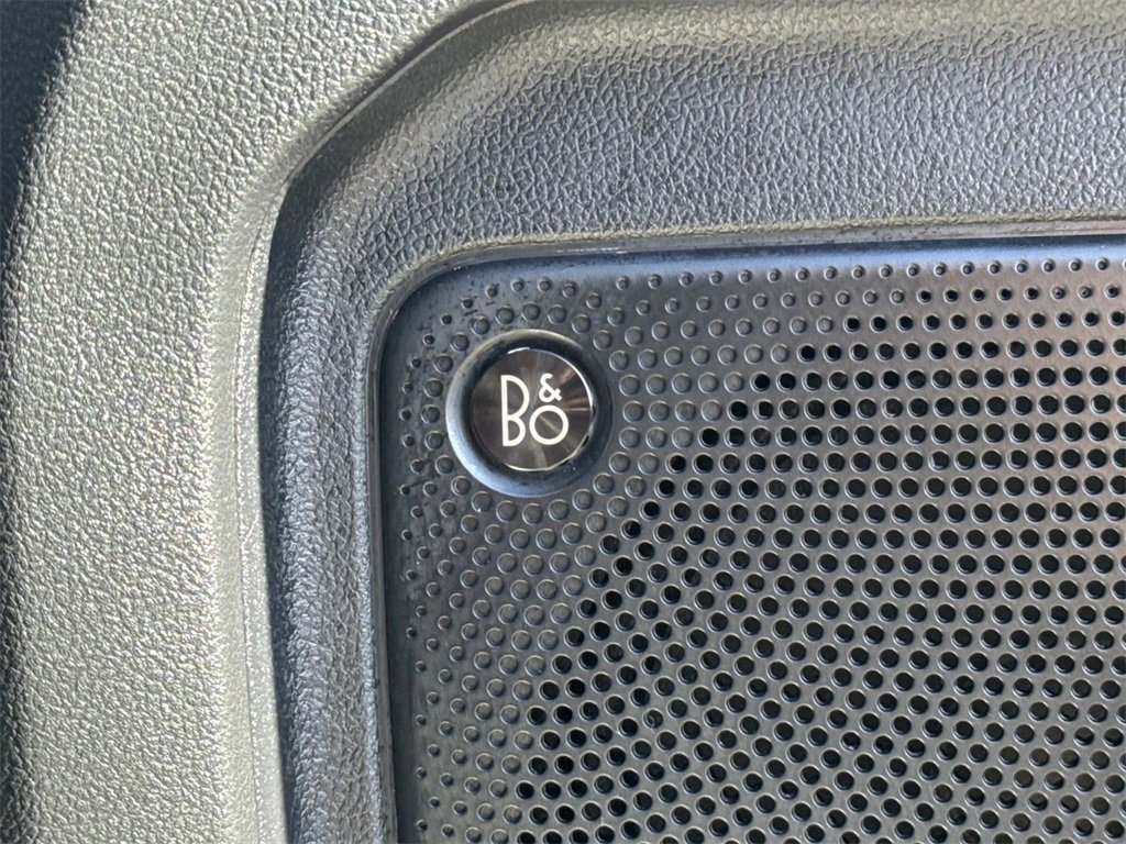 Used 2022 Ford Escape Titanium w/ Titanium Elite Package image 34