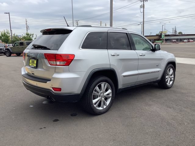 Used 2011 Jeep Grand Cherokee 70th Anniversary RWD image 32