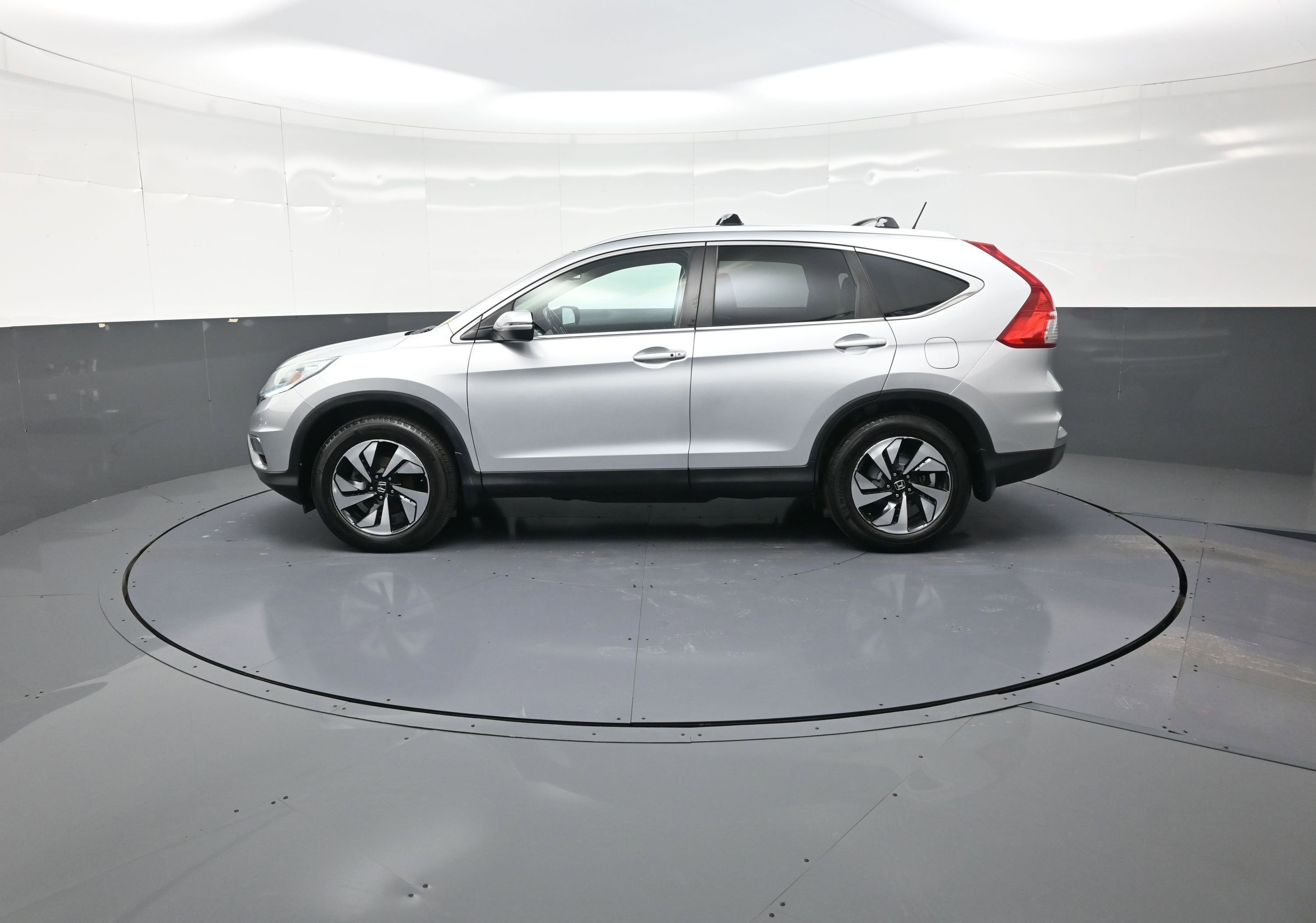 Used 2016 Honda CR-V Touring image 6
