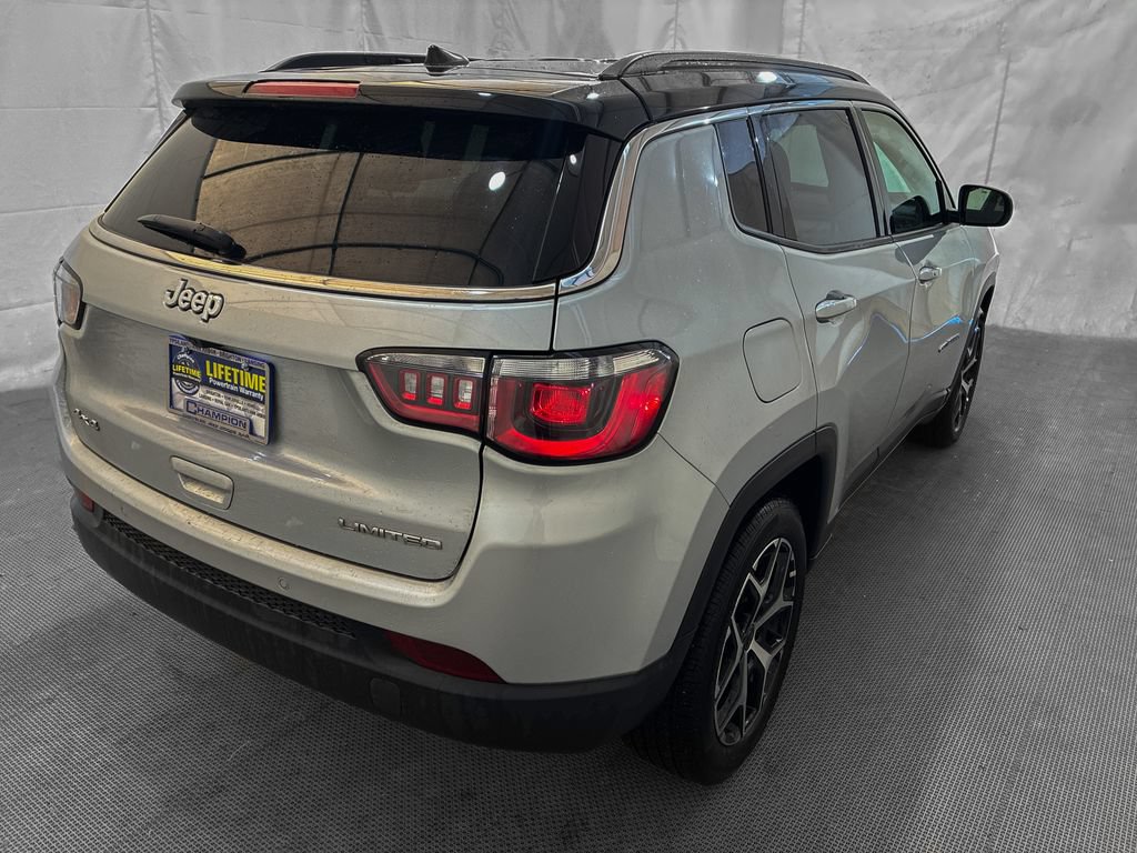 Used 2025 Jeep Compass Limited AWD/4WD image 7
