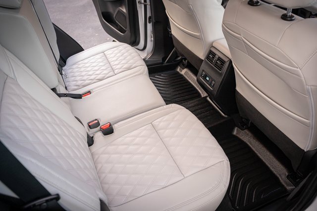 Used 2023 Mitsubishi Outlander SEL image 35