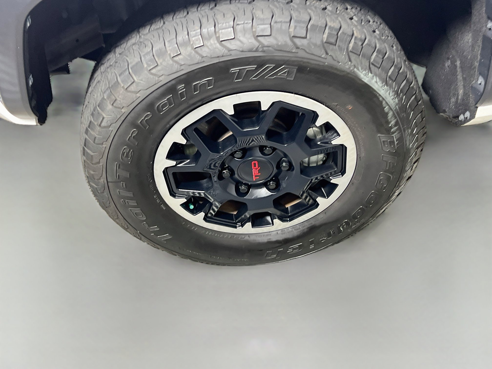 Used 2024 Toyota Tacoma TRD Off-Road AWD/4WD image 14