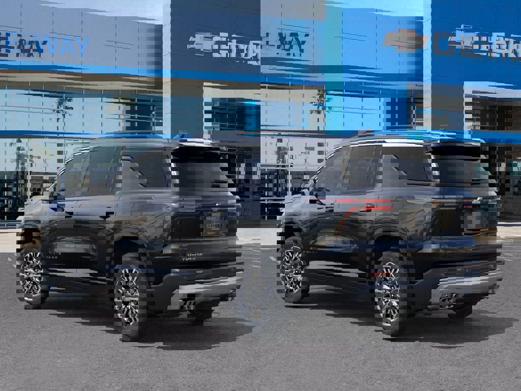 New 2026 Chevrolet Traverse LT w/ Driver Confidence Package image 3