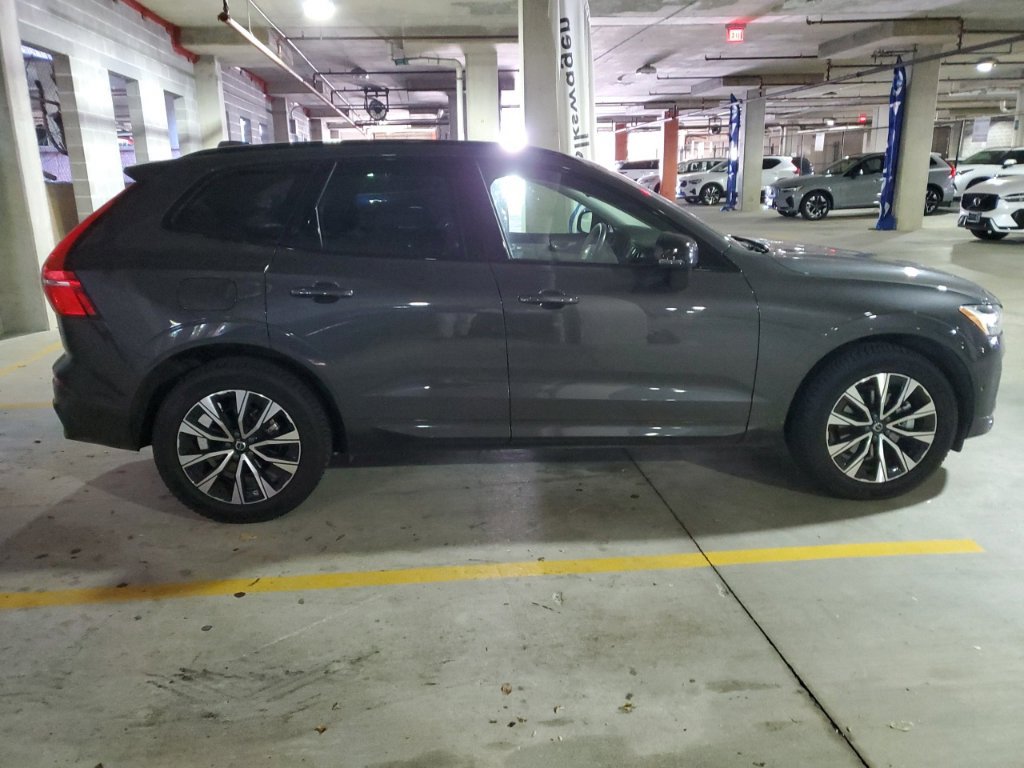Certified 2024 Volvo XC60 B5 Plus w/ Climate Package AWD/4WD image 12