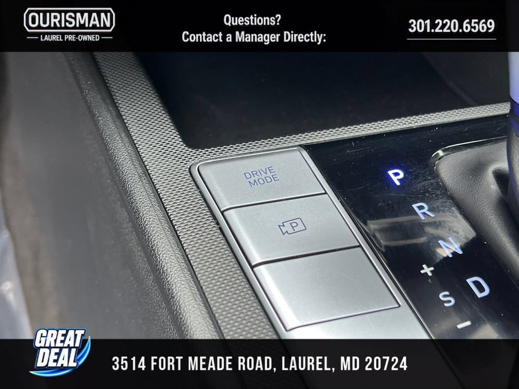 Used 2024 Hyundai Elantra SEL FWD image 25