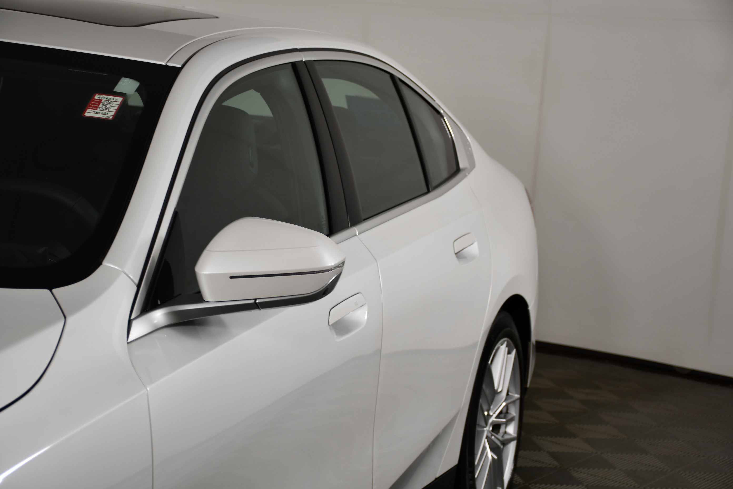 Used 2025 BMW 530i xDrive image 13