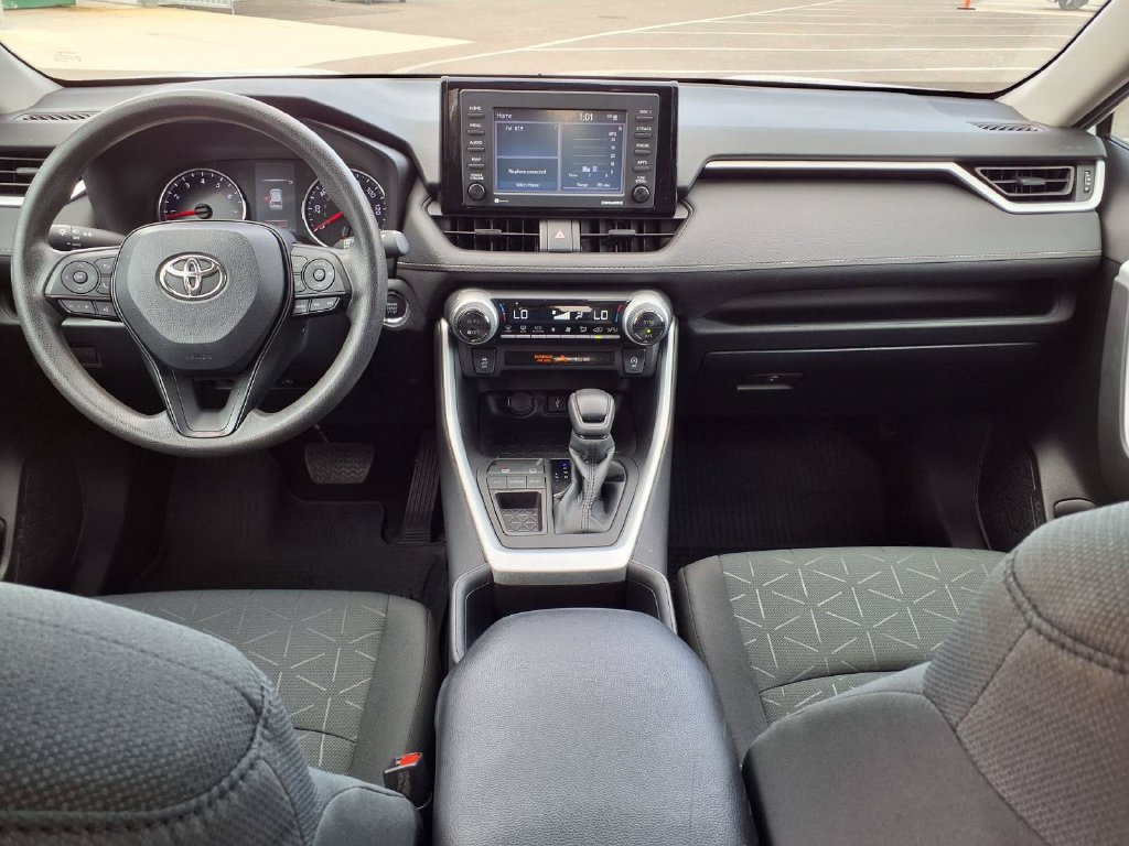 Used 2022 Toyota RAV4 XLE FWD image 18