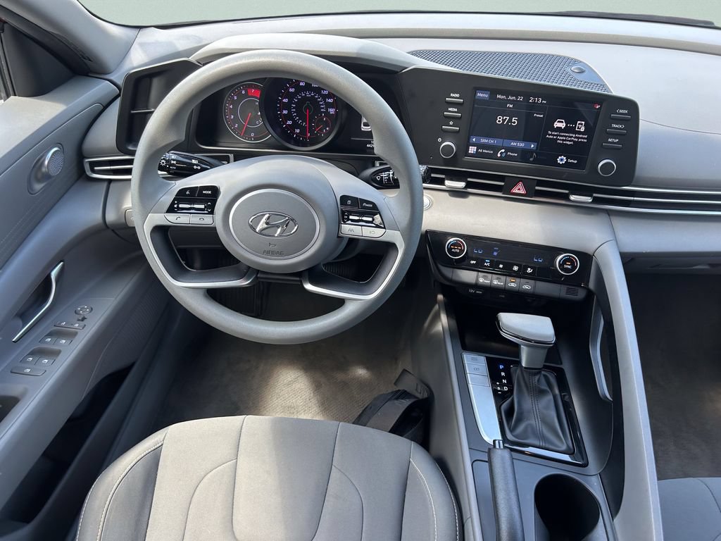 Certified 2023 Hyundai Elantra SEL w/ Preferred Accessory Package FWD image 16