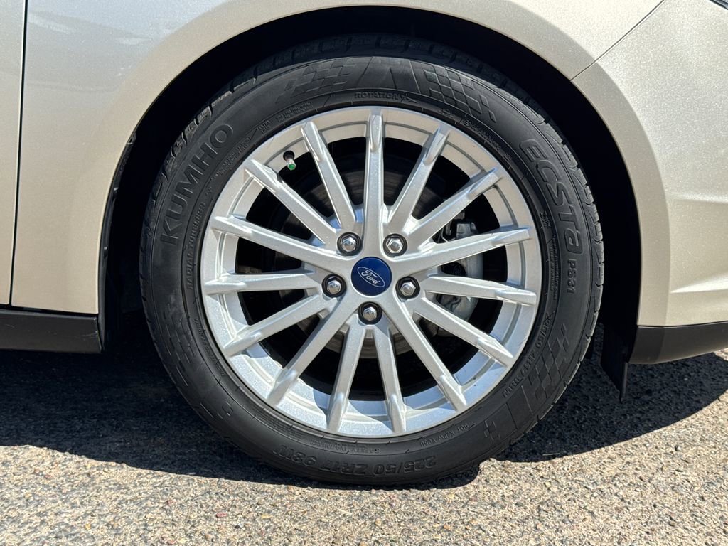 Used 2017 Ford Focus Electric Hatchback image 7