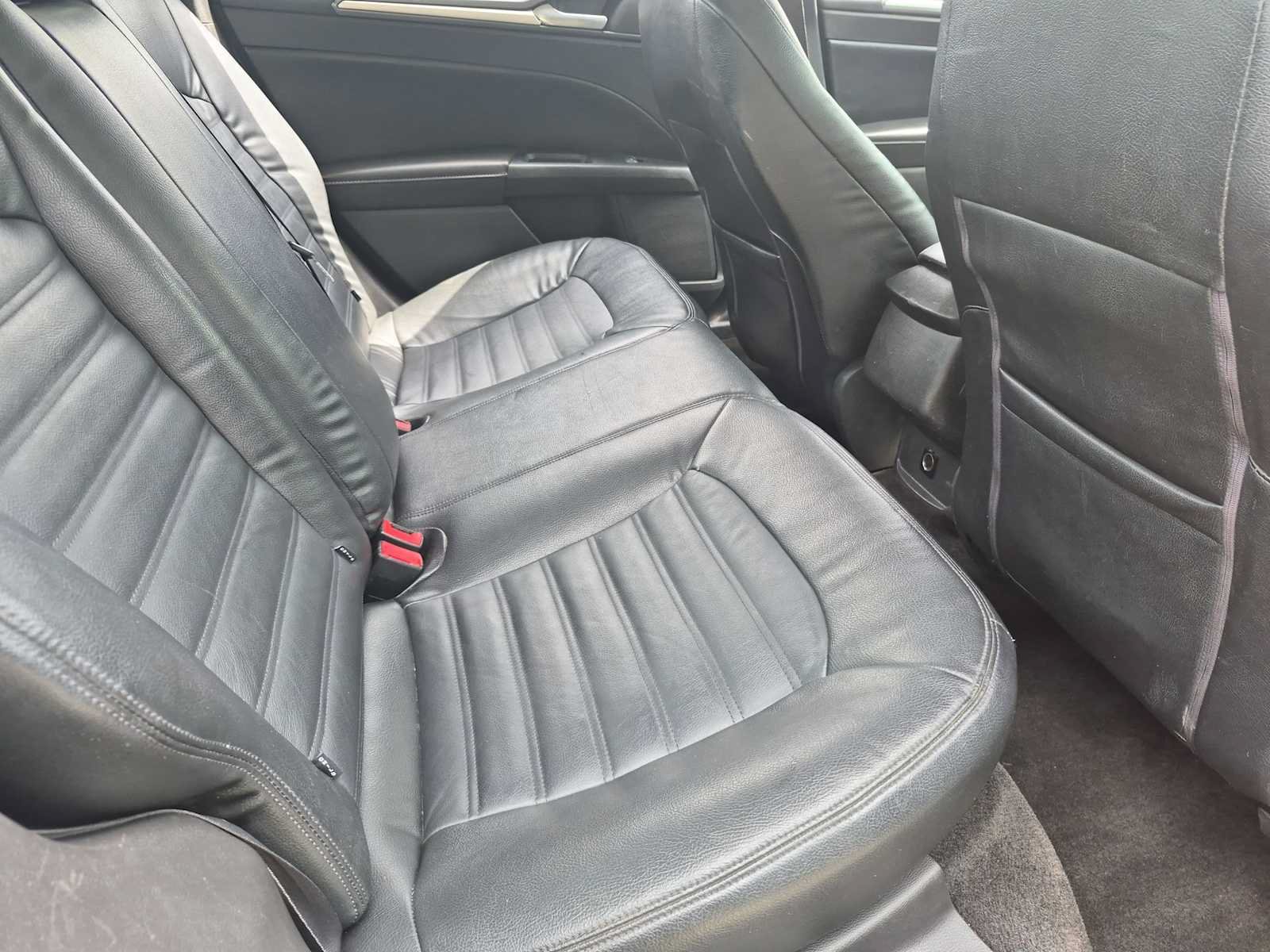 Used 2015 Ford Fusion S FWD image 19