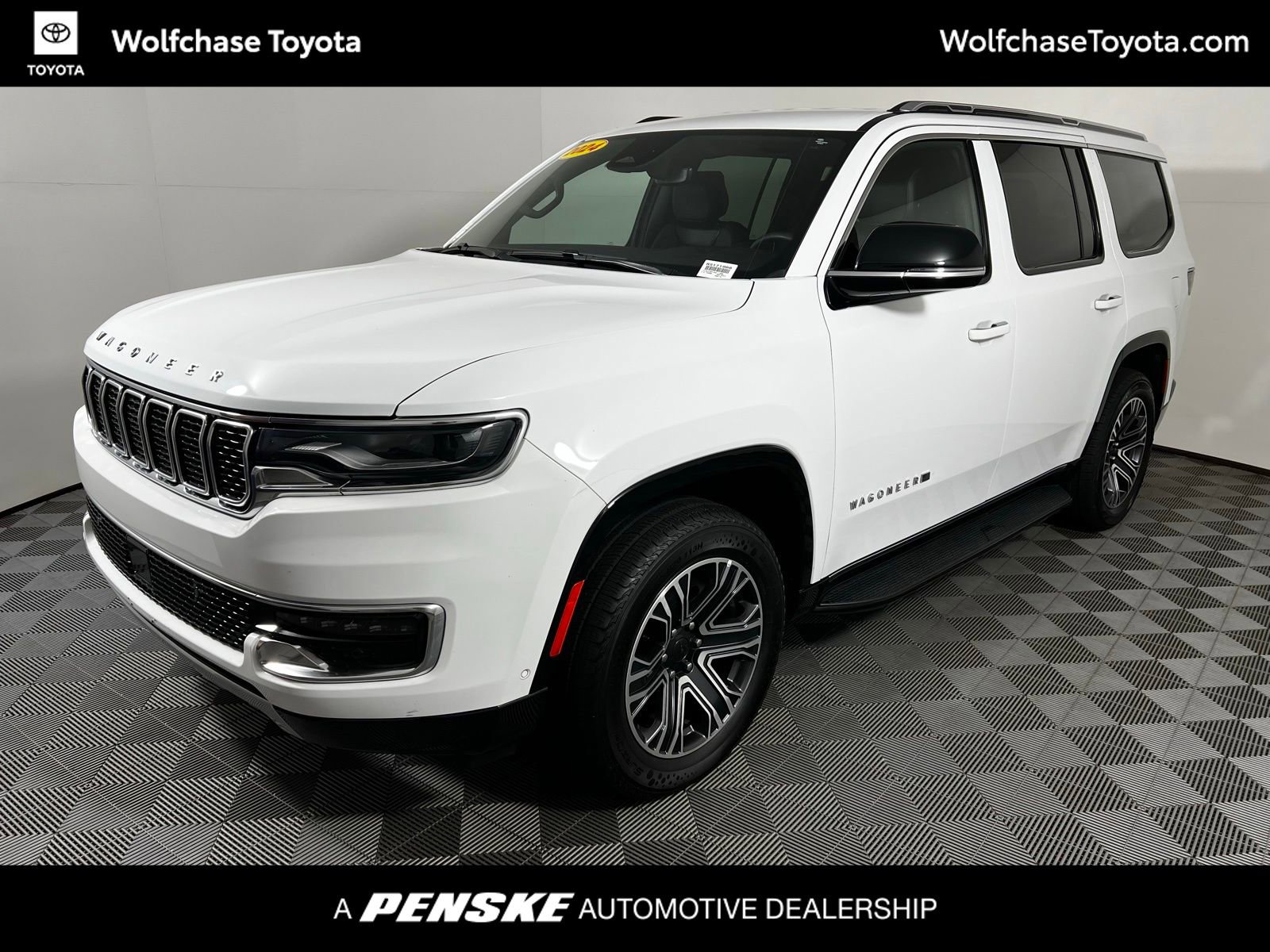 Used 2024 Jeep Wagoneer Series II w/ Flexible Seating Group