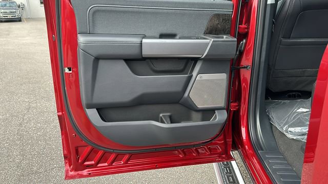 New 2025 Ford F250 Lariat w/ Chrome Package image 9