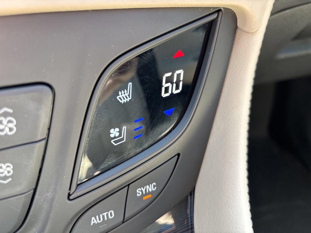 Used 2017 Buick Envision Premium w/ Driver Confidence Package AWD/4WD image 38