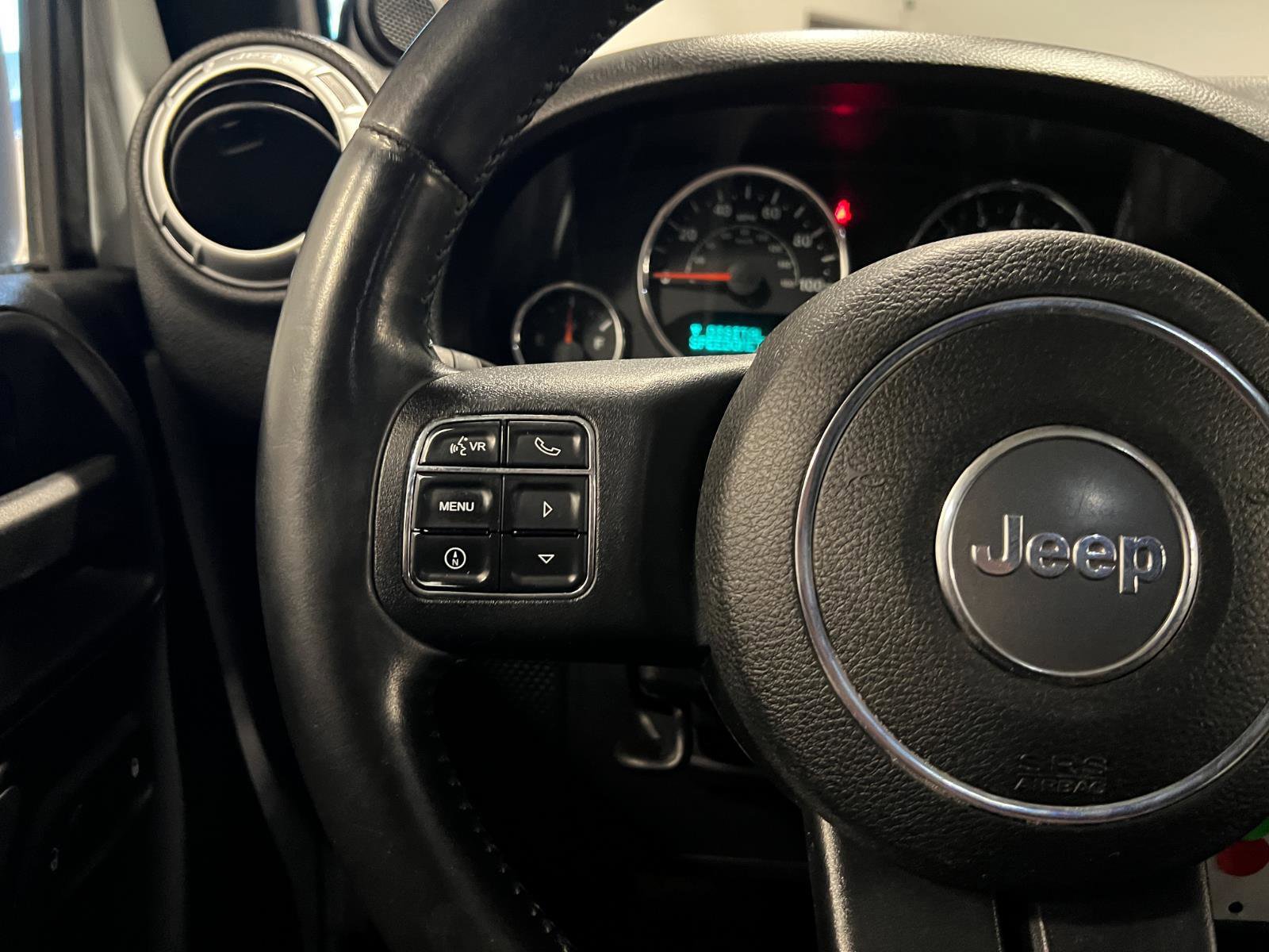 Used 2014 Jeep Wrangler Unlimited Rubicon w/ Dual Top Group image 13