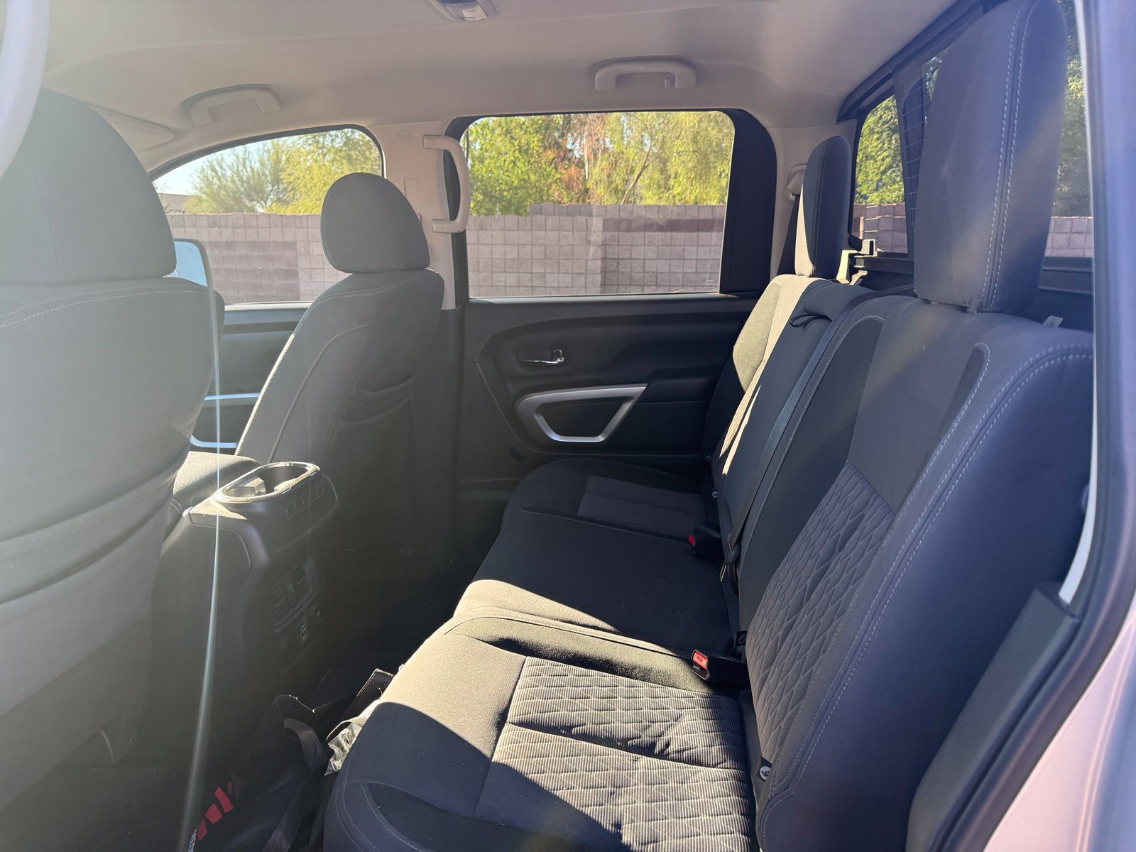 Used 2020 Nissan Titan SV w/ SV Convenience Package RWD image 11
