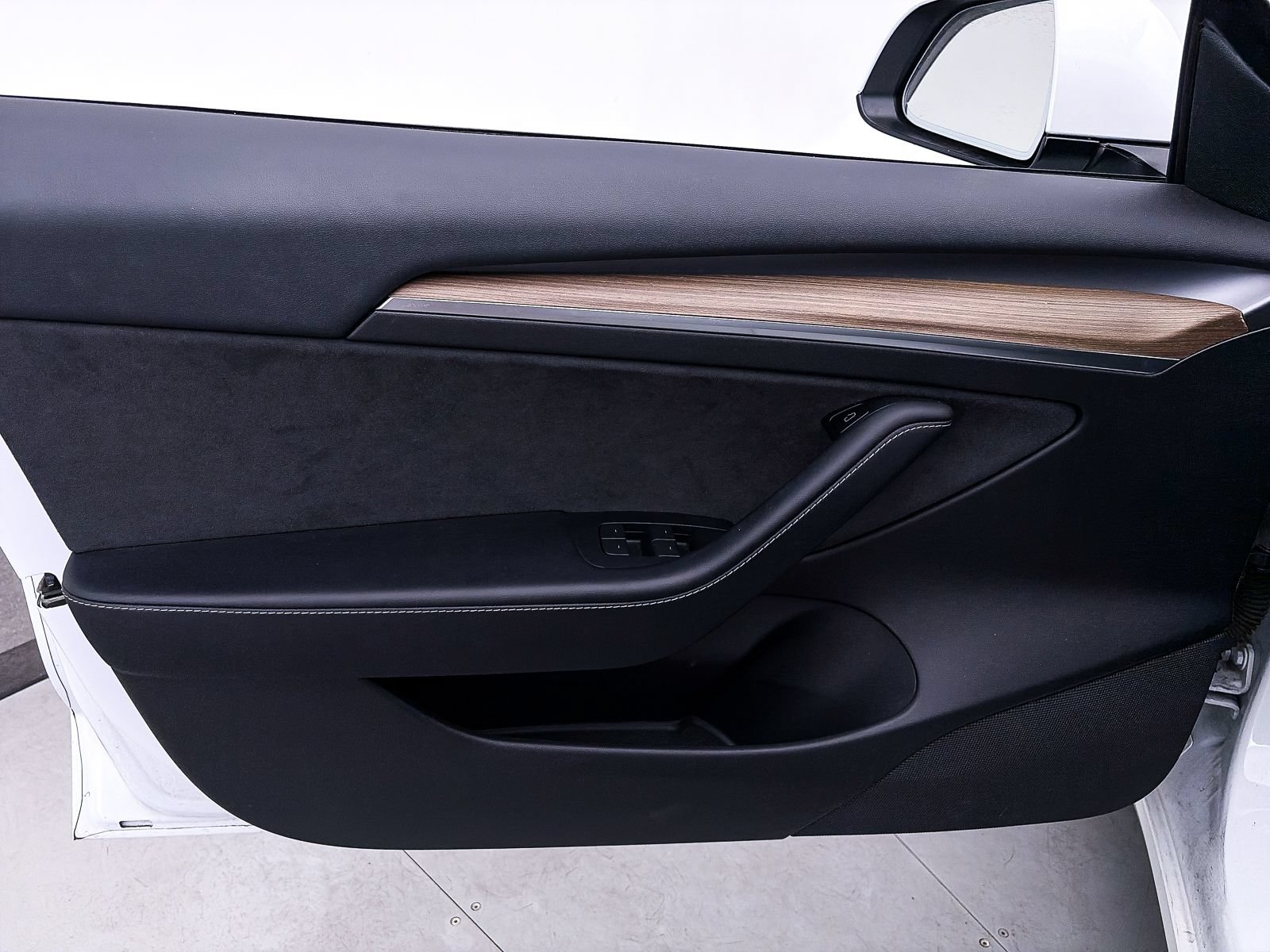 Used 2023 Tesla Model 3 Standard Range RWD image 25