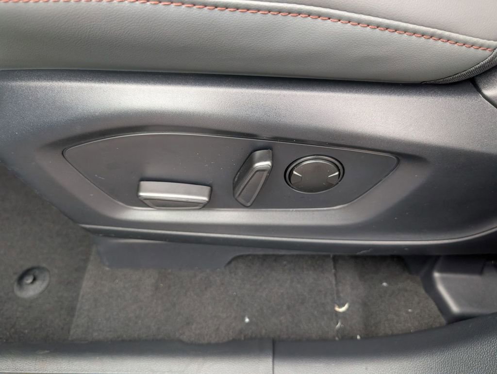 New 2026 Ford Explorer Active w/ Active Comfort Package image 24