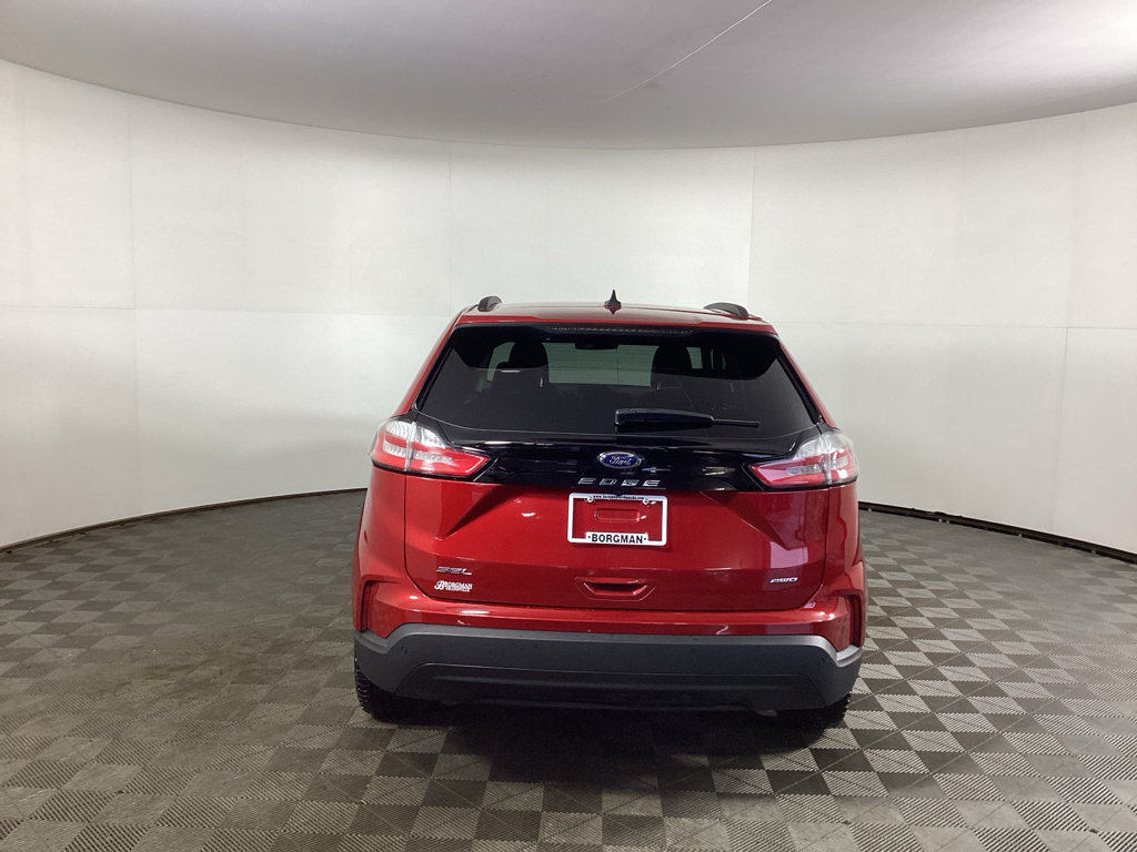 Used 2024 Ford Edge SEL w/ Sport Appearance Package AWD/4WD image 3