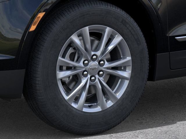 New 2026 Cadillac XT5 Luxury w/ LPO, Floor Liner Package AWD/4WD image 9
