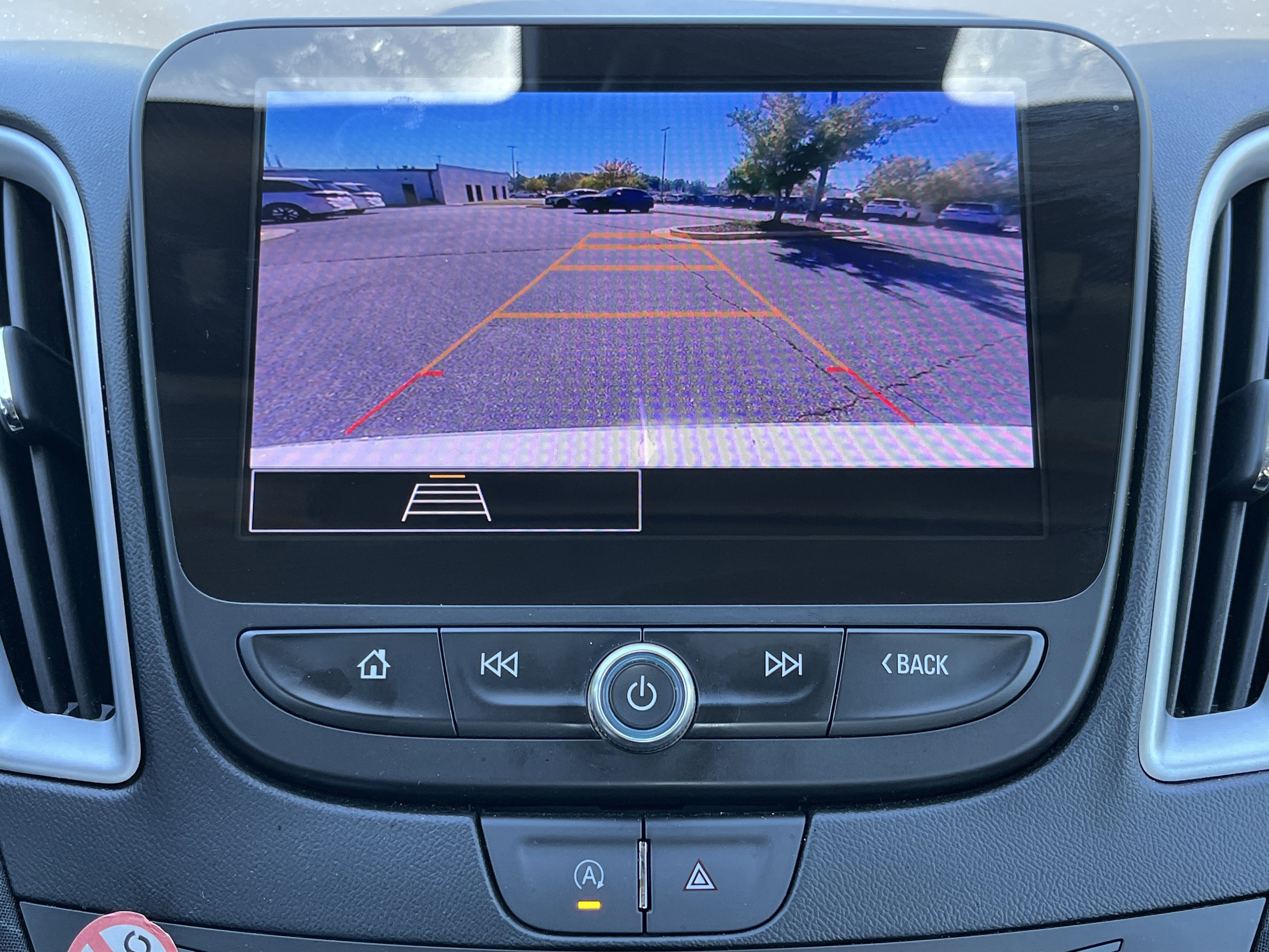 Used 2024 Chevrolet Malibu LT image 4