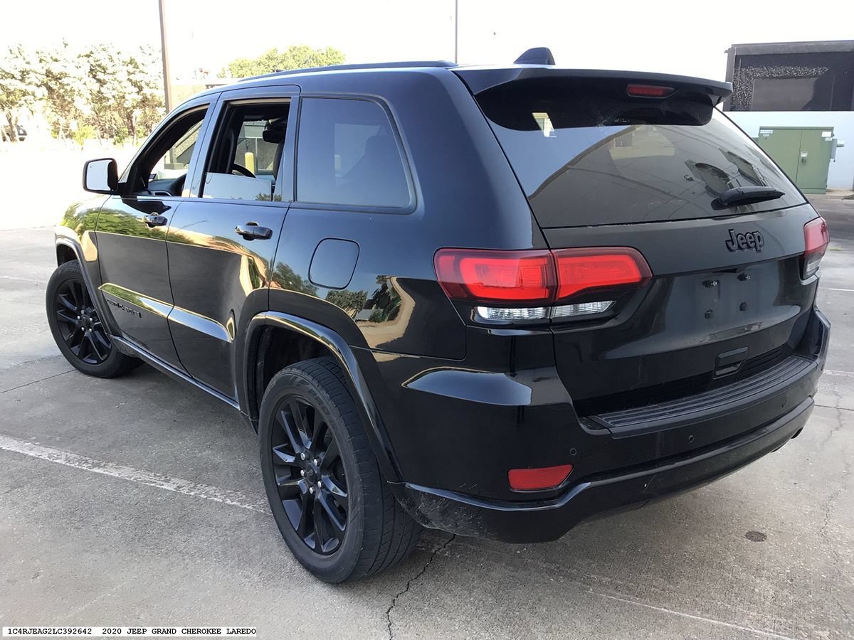 Used 2020 Jeep Grand Cherokee Altitude RWD image 6