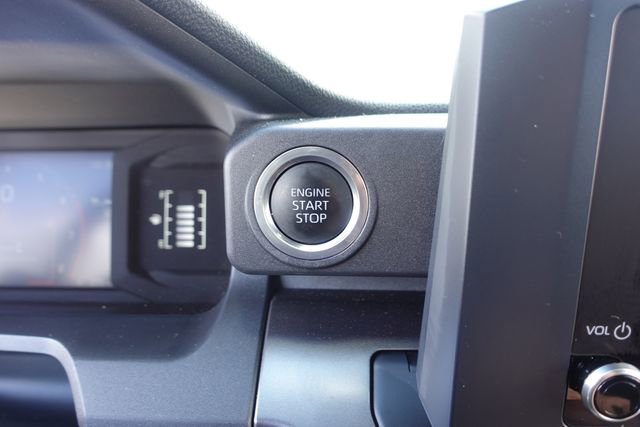 Certified 2025 Toyota 4Runner SR5 image 25